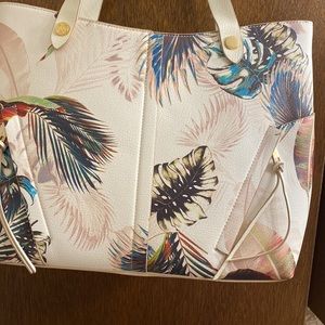 Danielle Nicole tropical tote New no tags